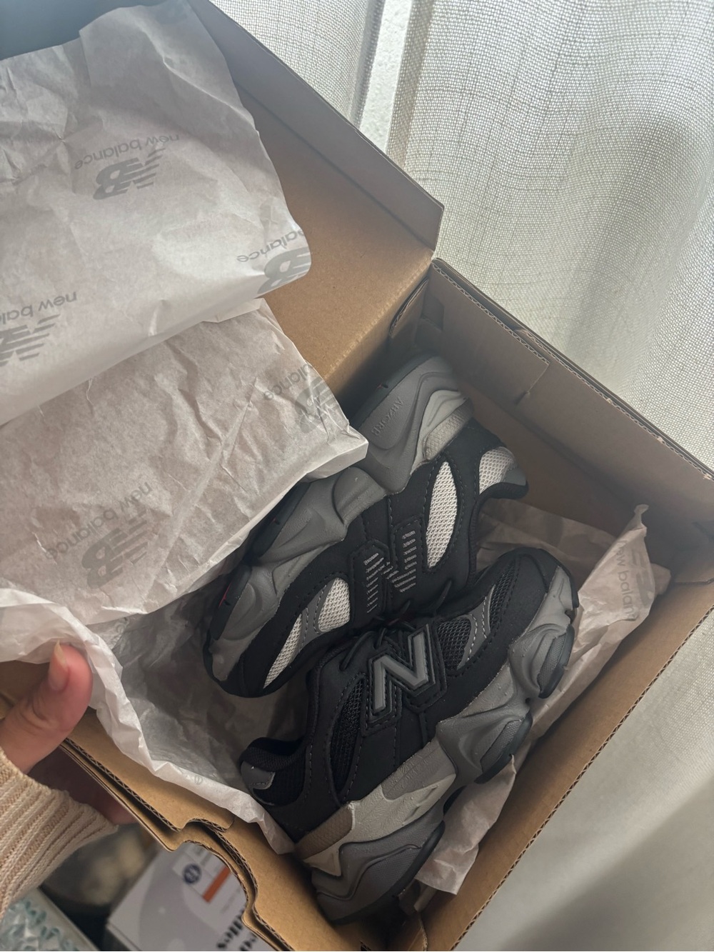 9060 New Balance Kids Black & Gray Chunky Athletic Sneakers